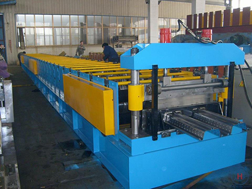 galvanized deck machine